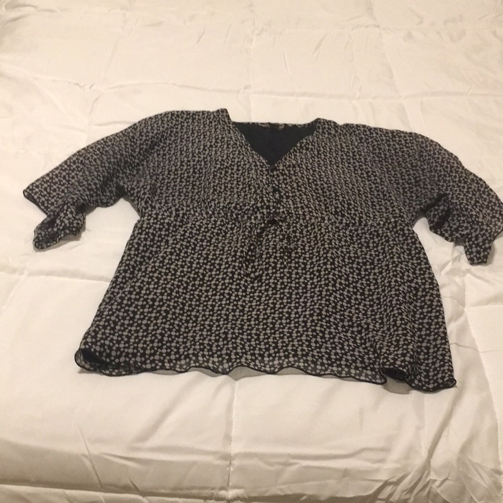 Pretty Ladies Blouse